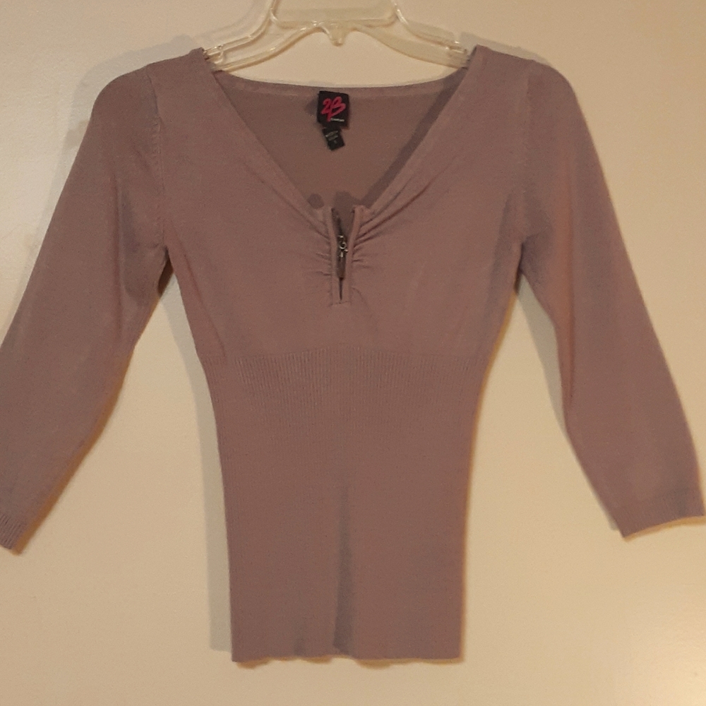 2B Bebe Sweater mauve size small